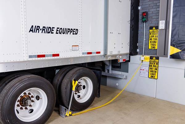 Global Wheel Chock Constant Operational Communication